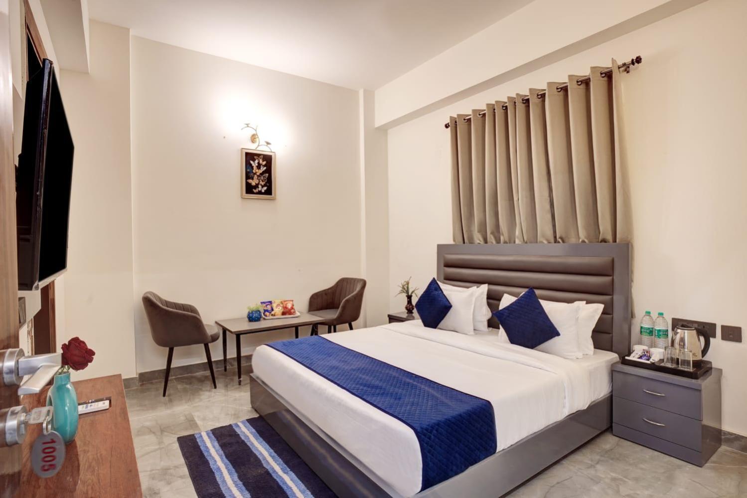 Hotel Elite Grand Near Kailash Hospital Noida Eksteriør bilde