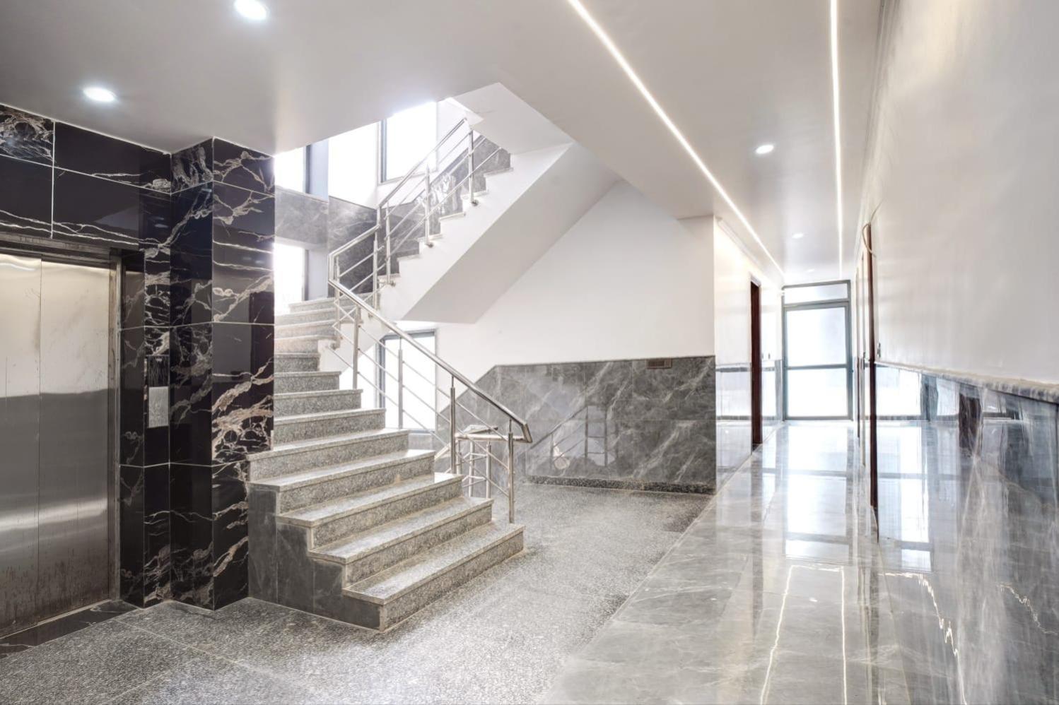 Hotel Elite Grand Near Kailash Hospital Noida Eksteriør bilde