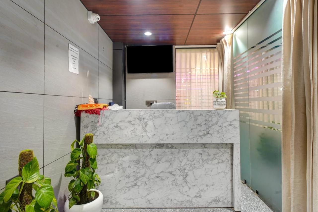 Hotel Elite Grand Near Kailash Hospital Noida Eksteriør bilde